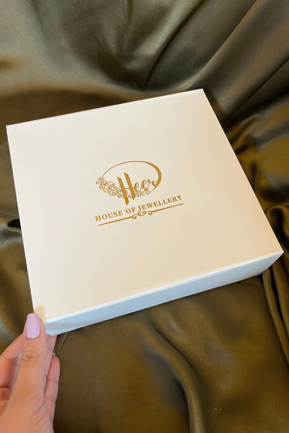 GIFT BOX- BIG