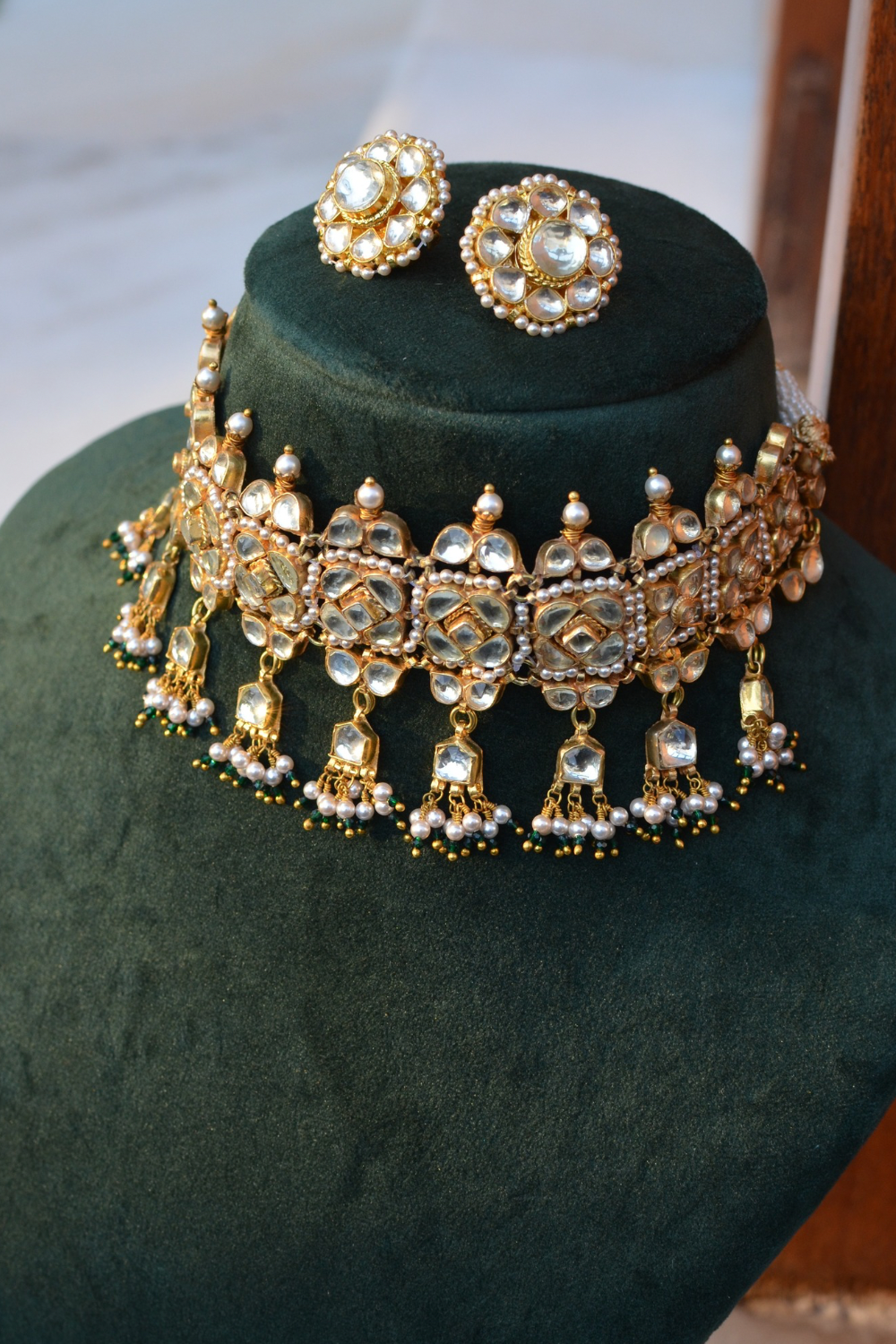 BRIDAL CHAUKI POLKI CHOKER SET WITH STUDS