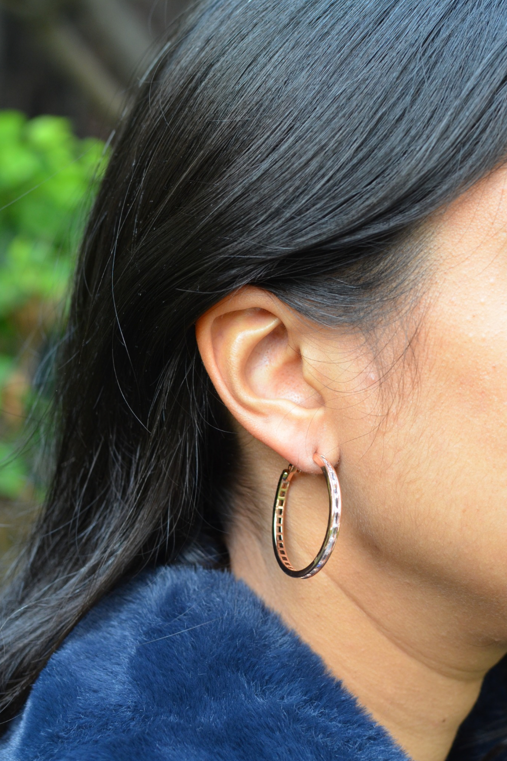 ROSE GOLD SINGLE LINE HOOPS