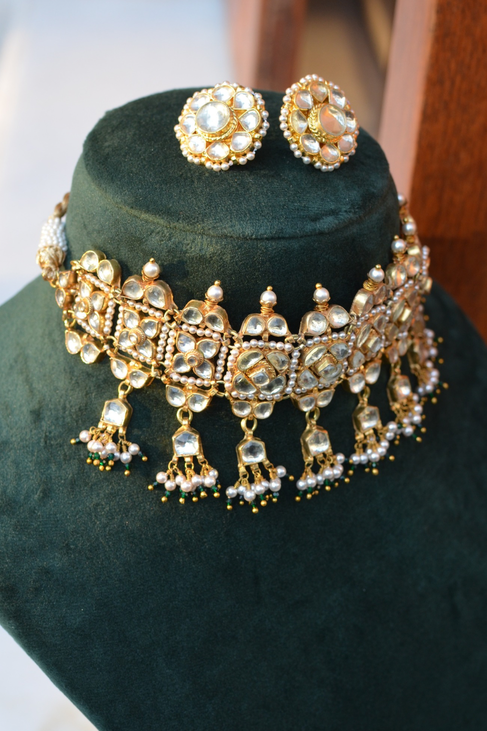 BRIDAL CHAUKI POLKI CHOKER SET WITH STUDS