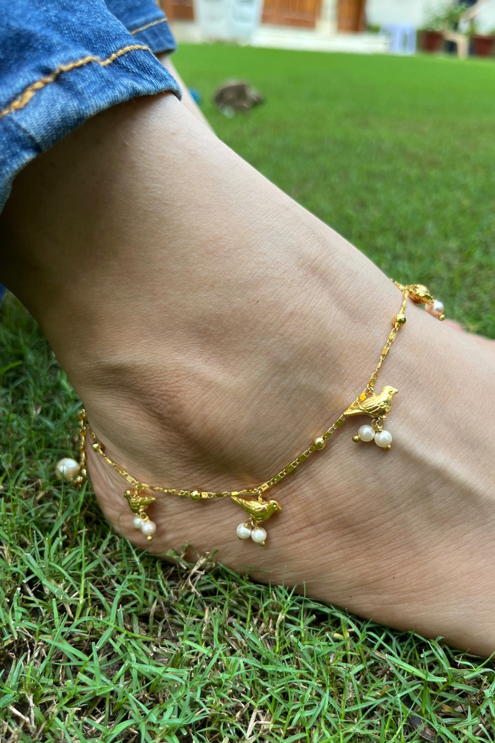 GOLD COLOUR HUMMINGBIRD (SINGLE) ANKLET