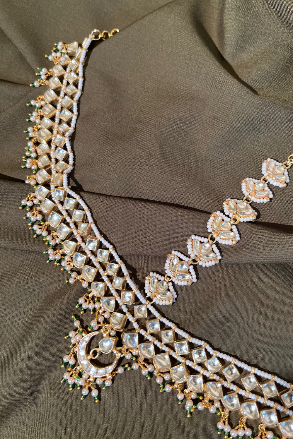 BRIDAL PEARL AHMEDABADI POLKI MATHAPATTI-CUM-NECKLACE - GREEN