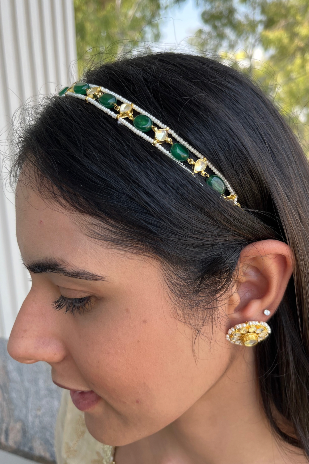 EMERALD GREEN CHOKER CUM SHEESHPATTI WITH STUDS
