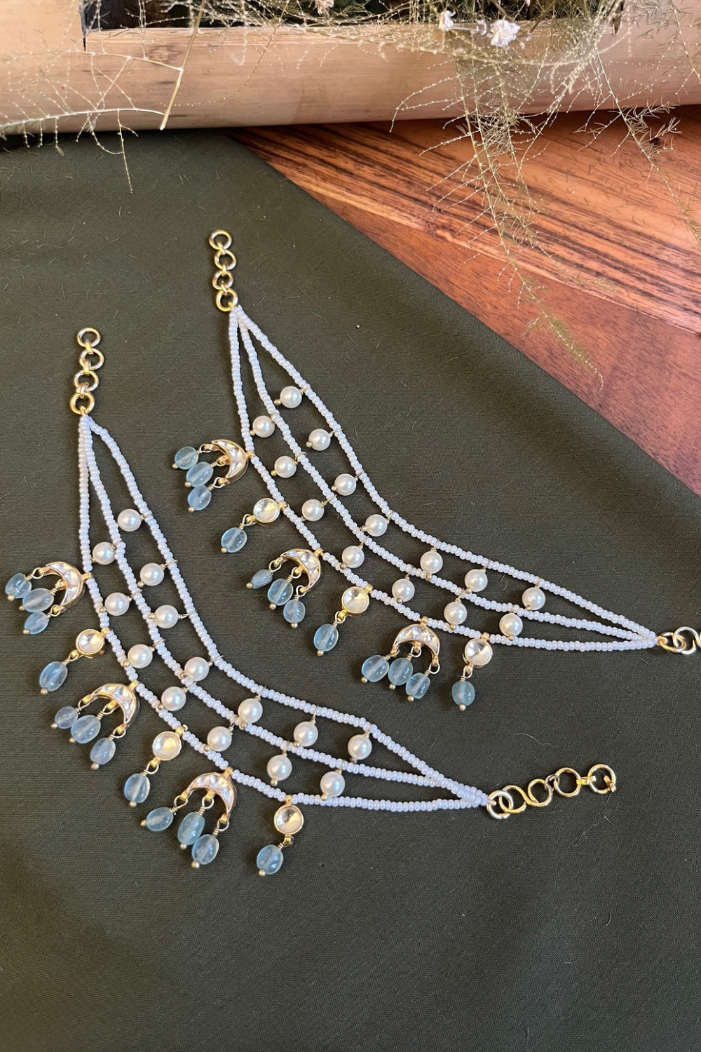 CRESCENT SAGE GREEN CHEED KAANCHAIN PAIR