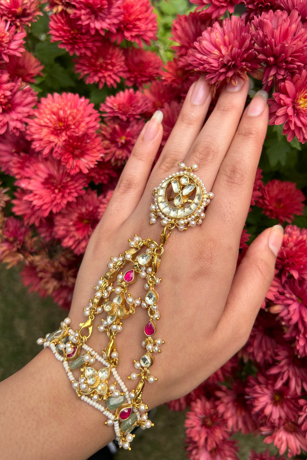 BRIDAL SINGLE HATHPHOOL WITH DETACHABLE RING AND BRACELET