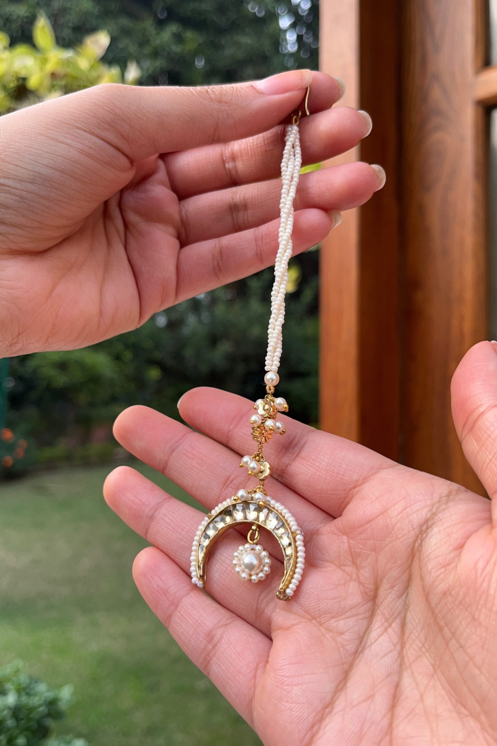 CRESCENT MANGTIKA
