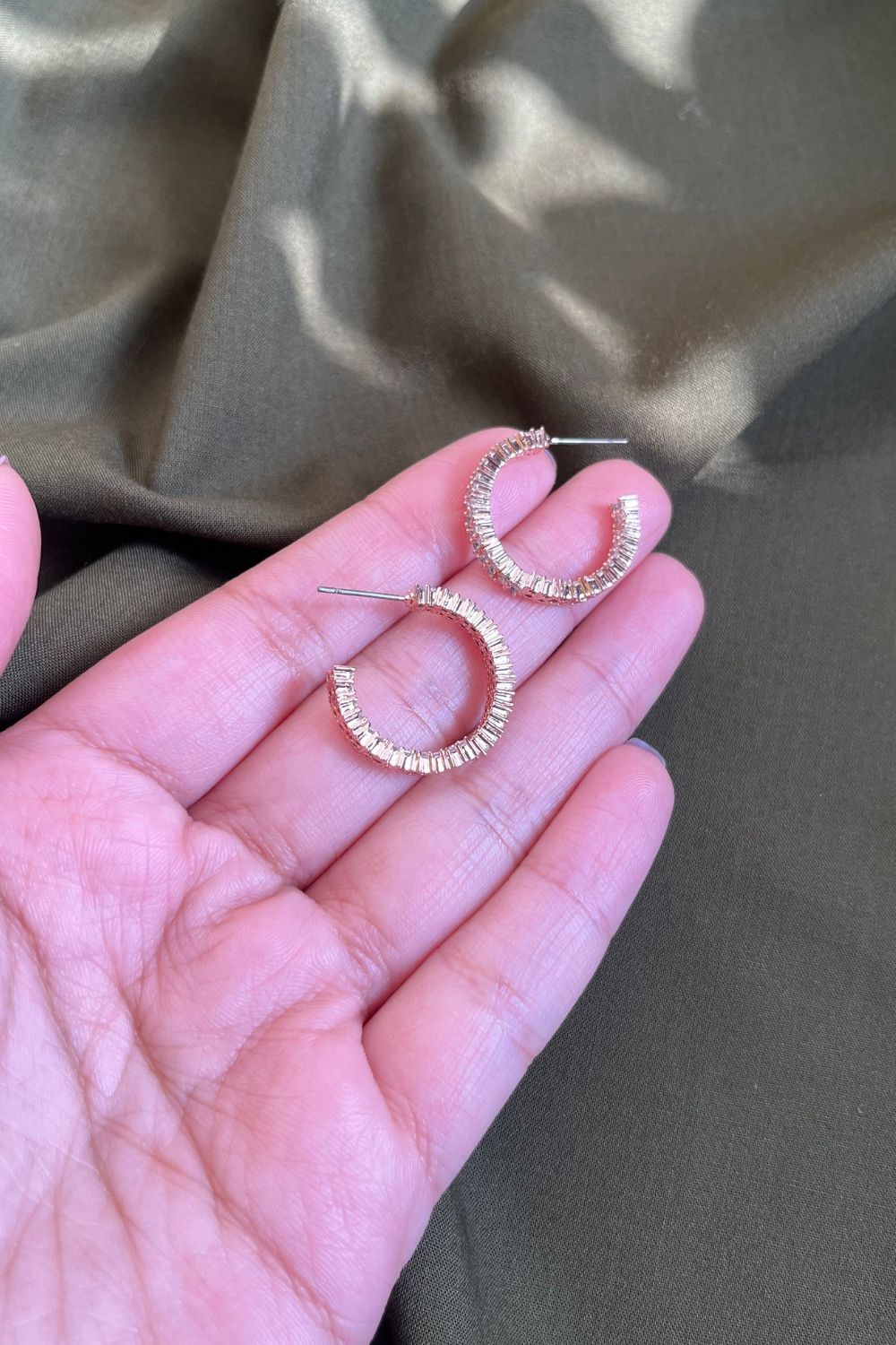 ROSE GOLD DIAMANTÉ HOOPS