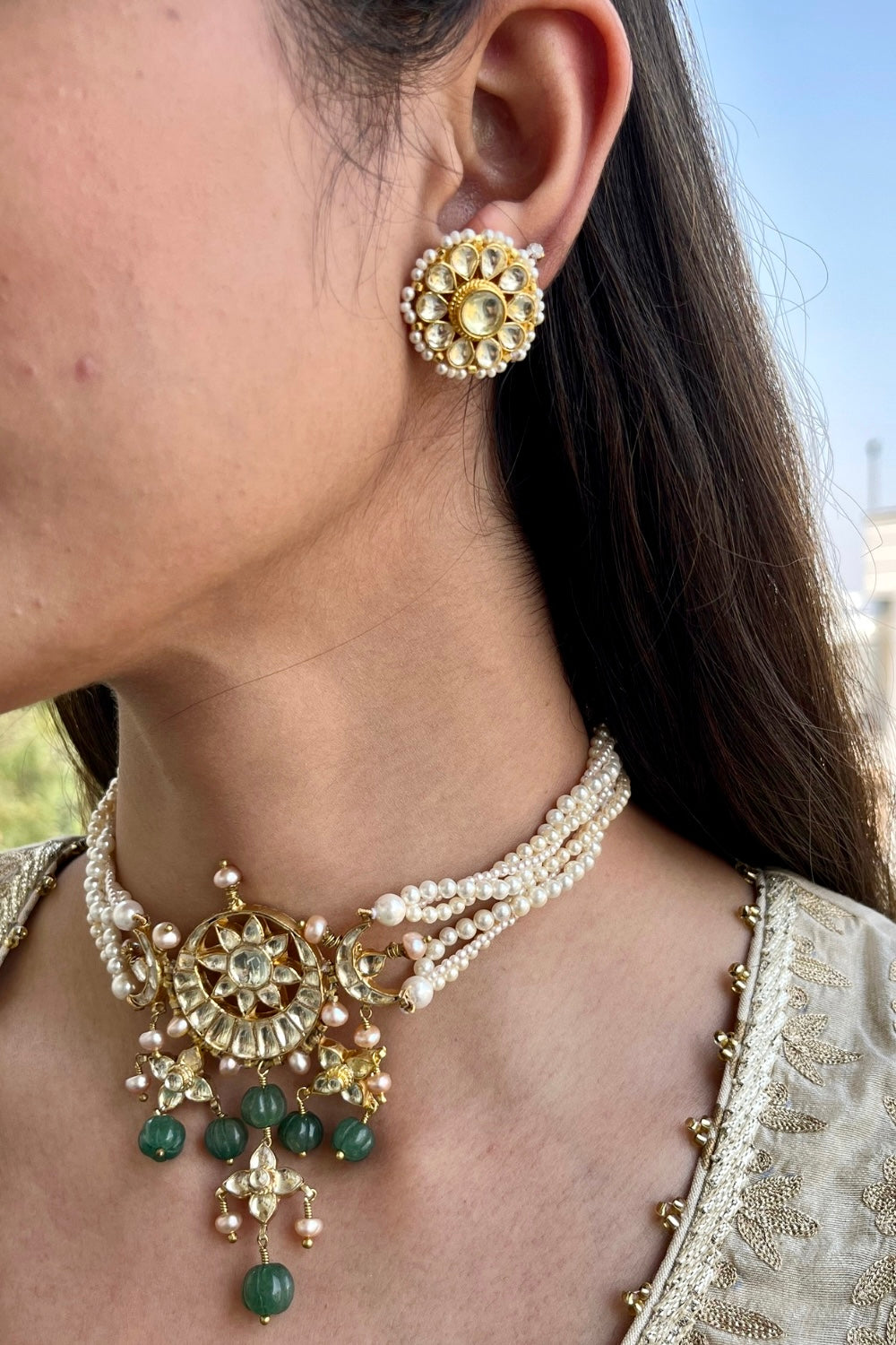 CHANDRANI CHOKER & STUDS - EMERALD GREEN