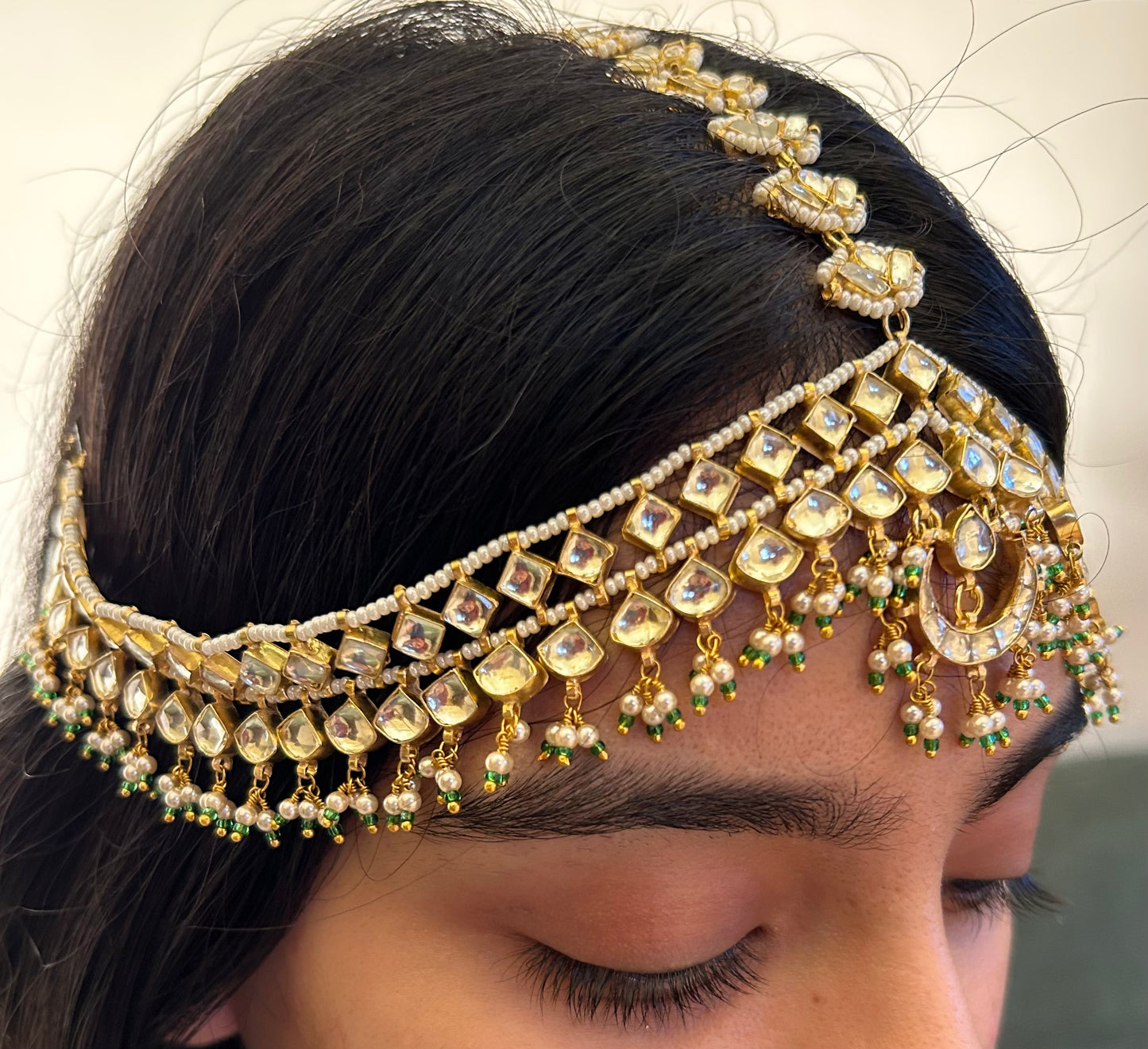 BRIDAL PEARL AHMEDABADI POLKI MATHAPATTI-CUM-NECKLACE - GREEN