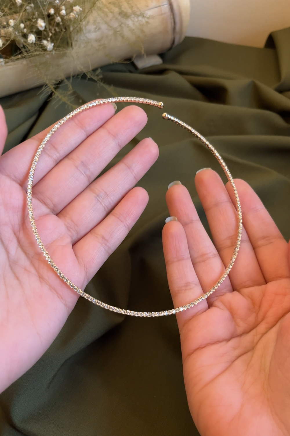 DIAMANTÉ GOLD BAND NECKLACE