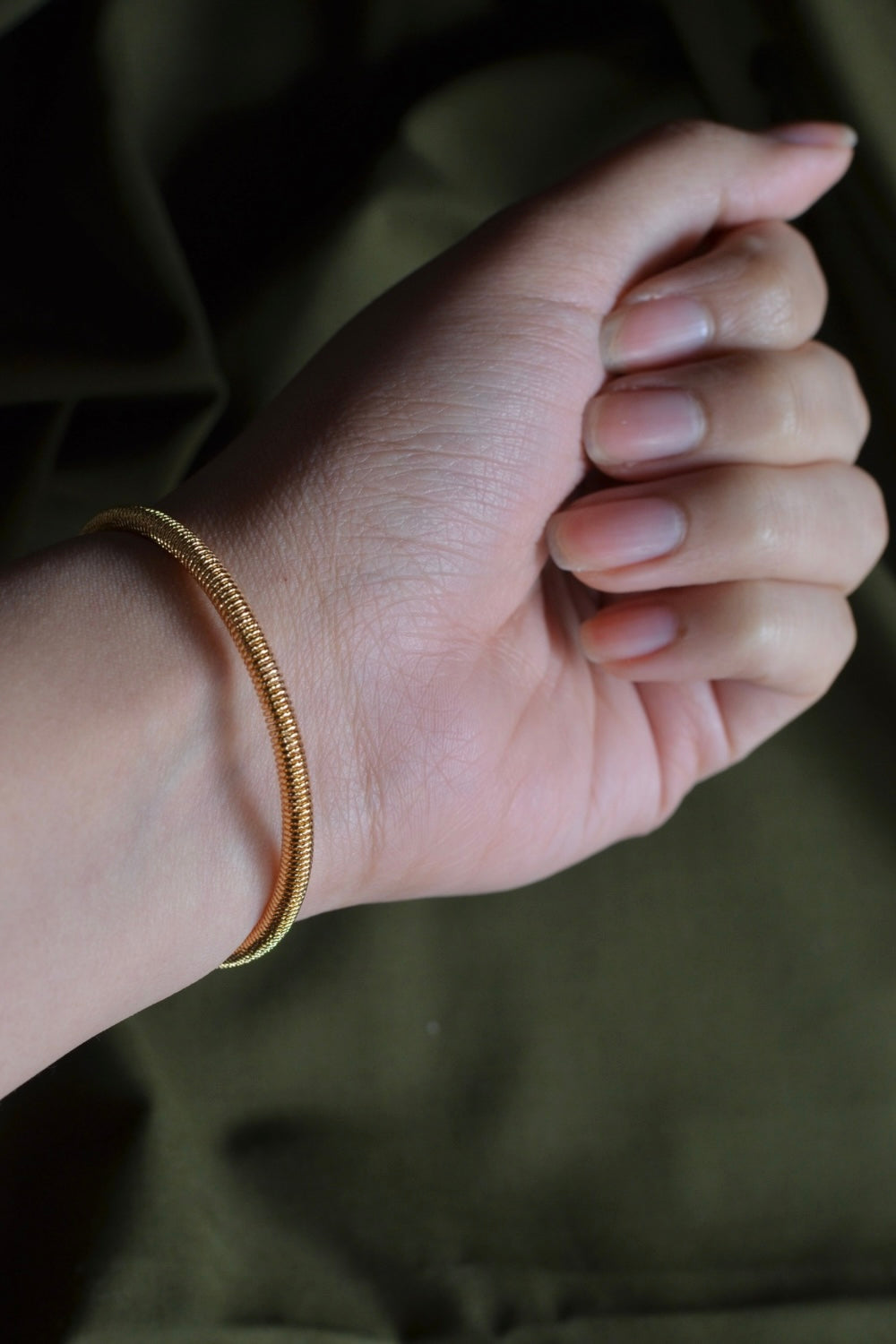 CRISS-CROSS GOLD CRYSTAL CUFF BRACELET