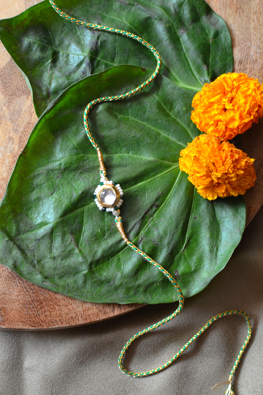 KASHTI LUMBA BRACELET RAKHI SET- GREEN