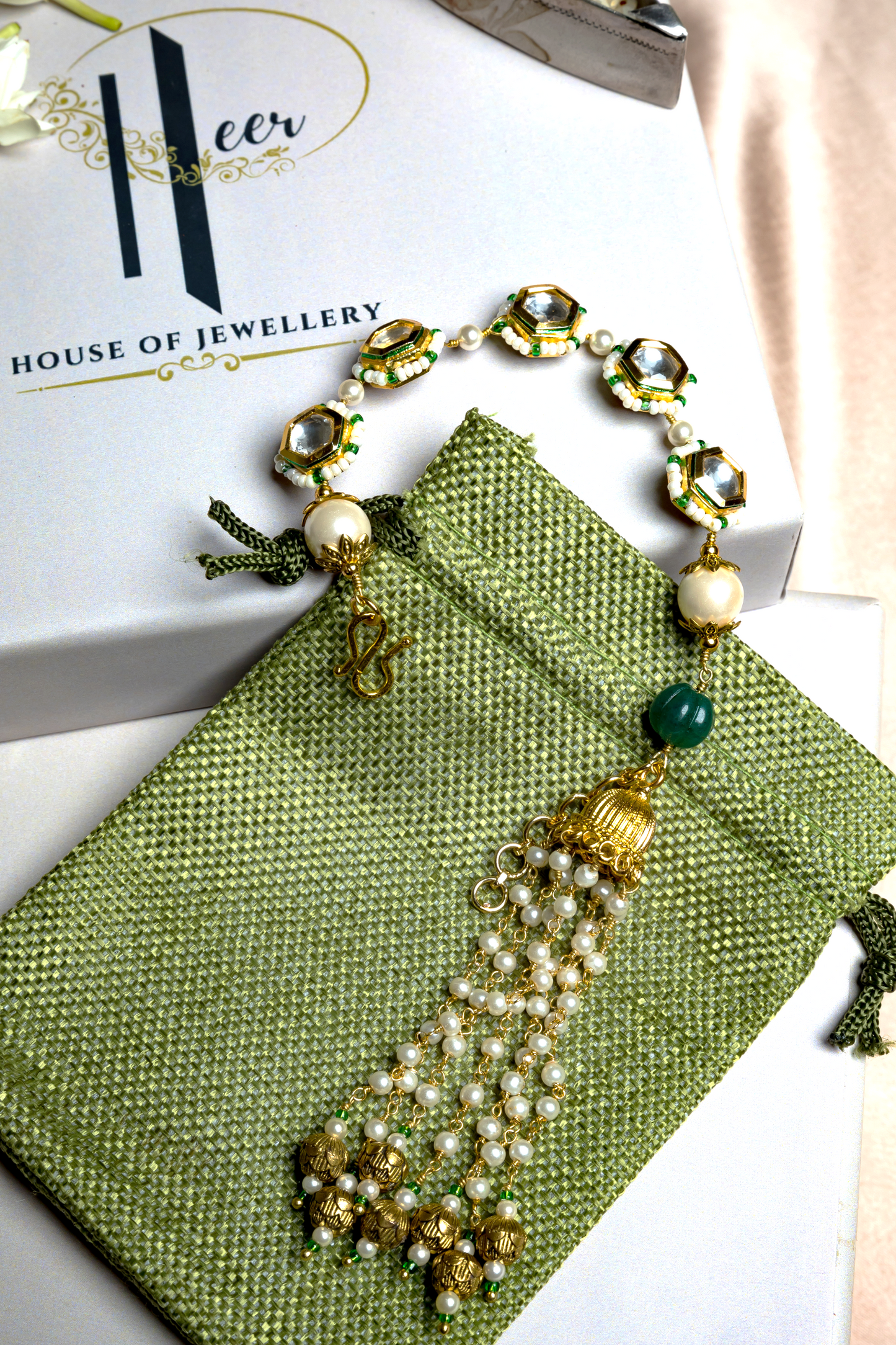 KUBERA TASSEL BRACELET- GREEN