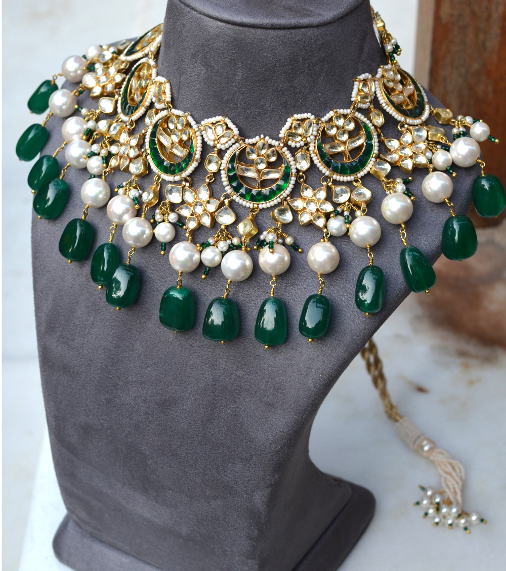 STATEMENT EMERALD BRIDAL CHOKER SET WITH JHUMKIS & MANGTIKA