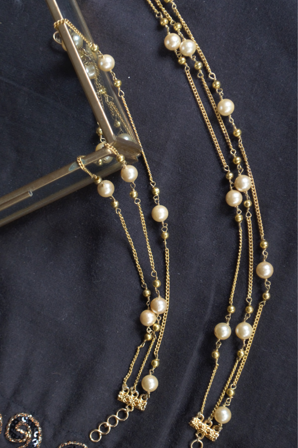 THREE-TIERED PEARL ANKLETS (PAIR)