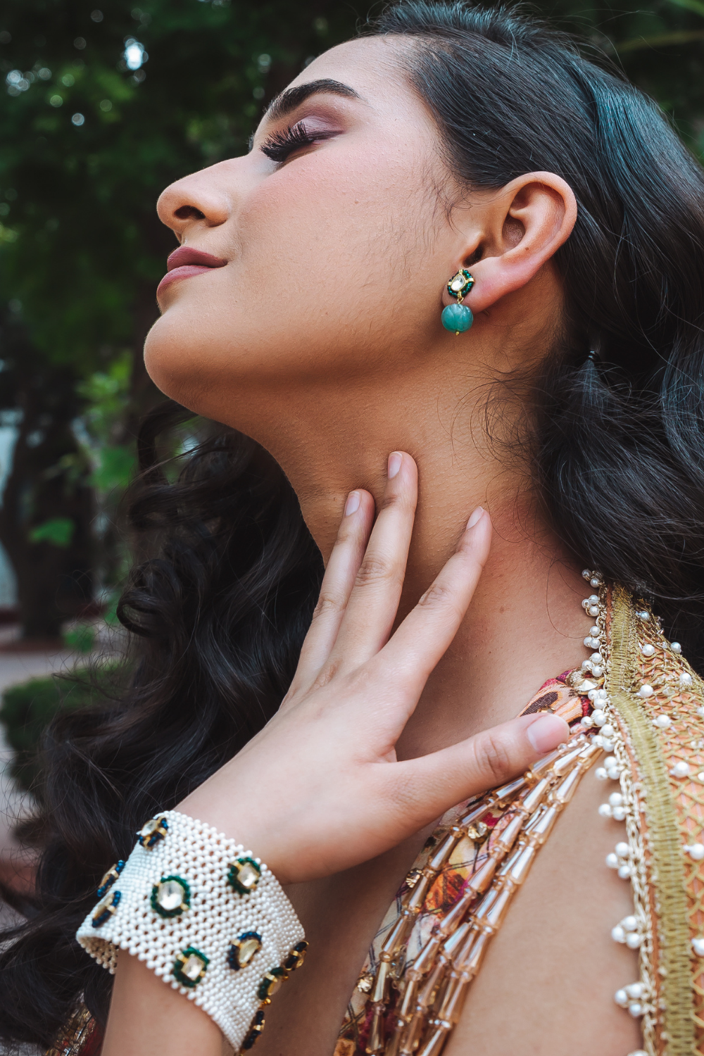 CHEED JAALI CHOKER/BRACELET SET - GREEN & BLUE