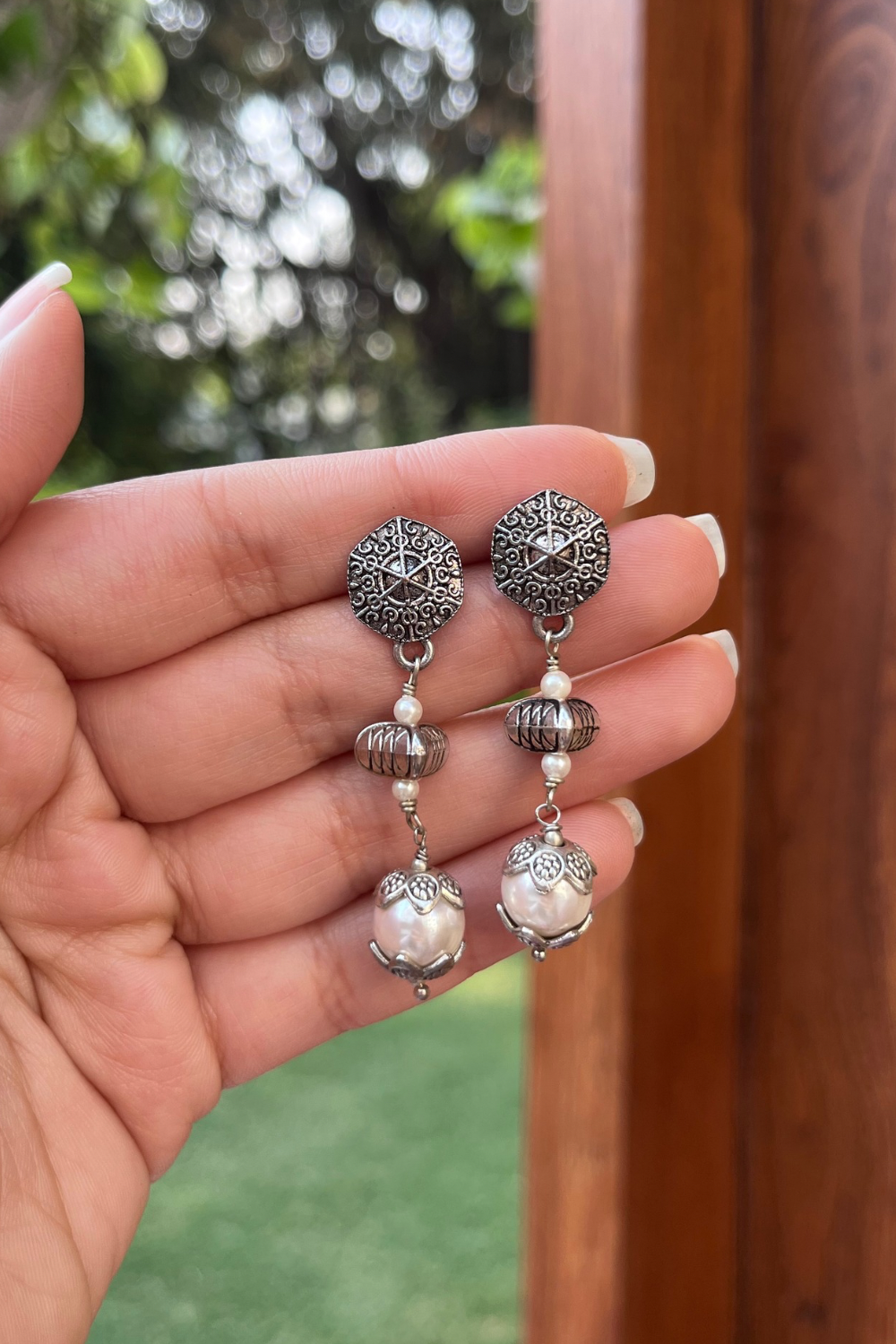 SILVER PEARL DANGLERS