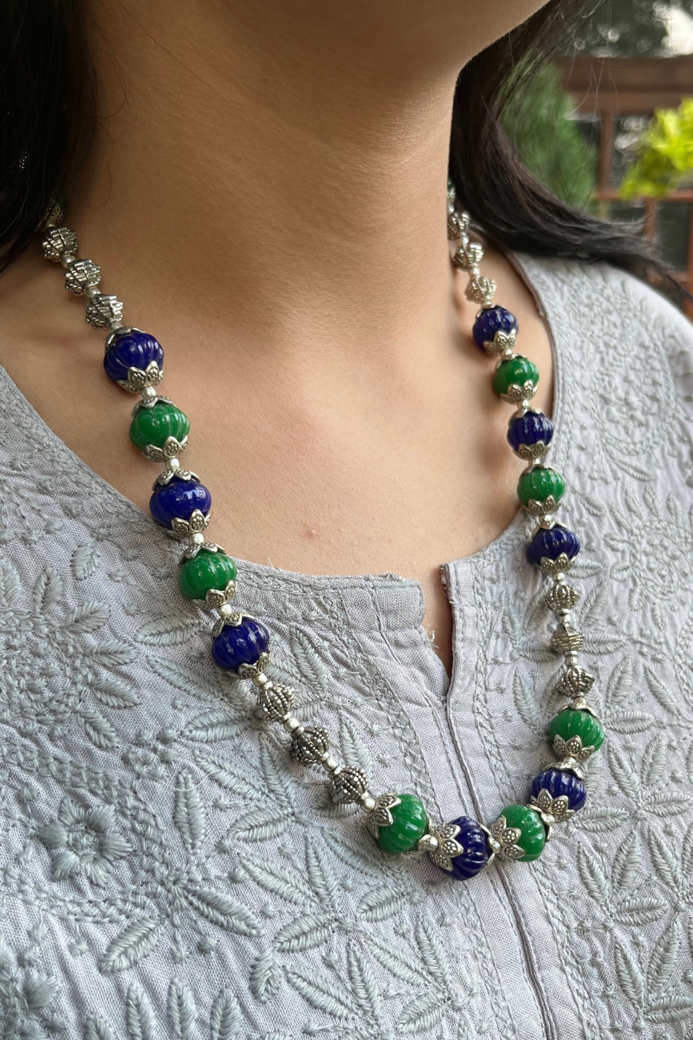 SILVER CAPPED BLUE GREEN NECKLACE