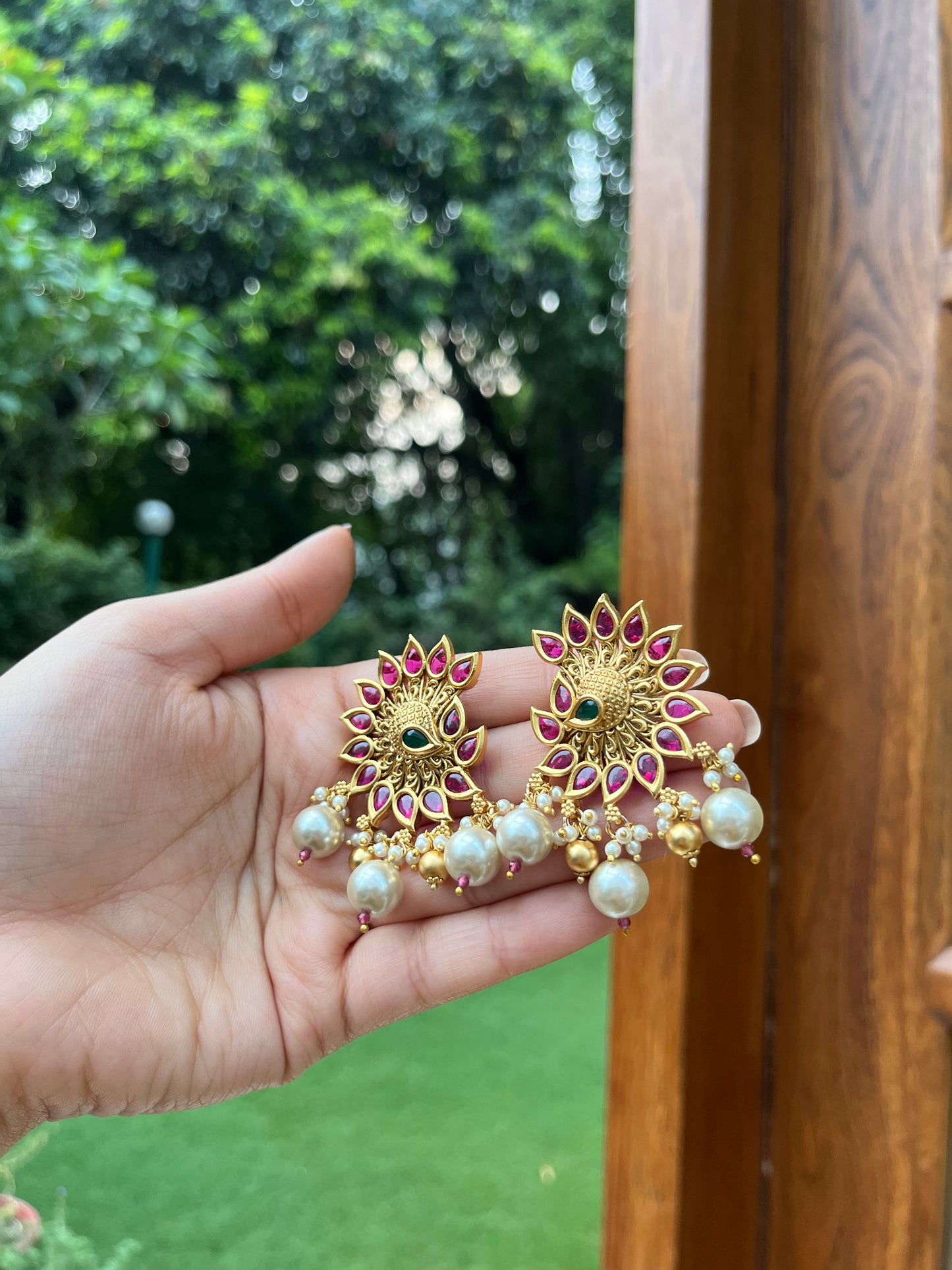 KUNDAN STUDS