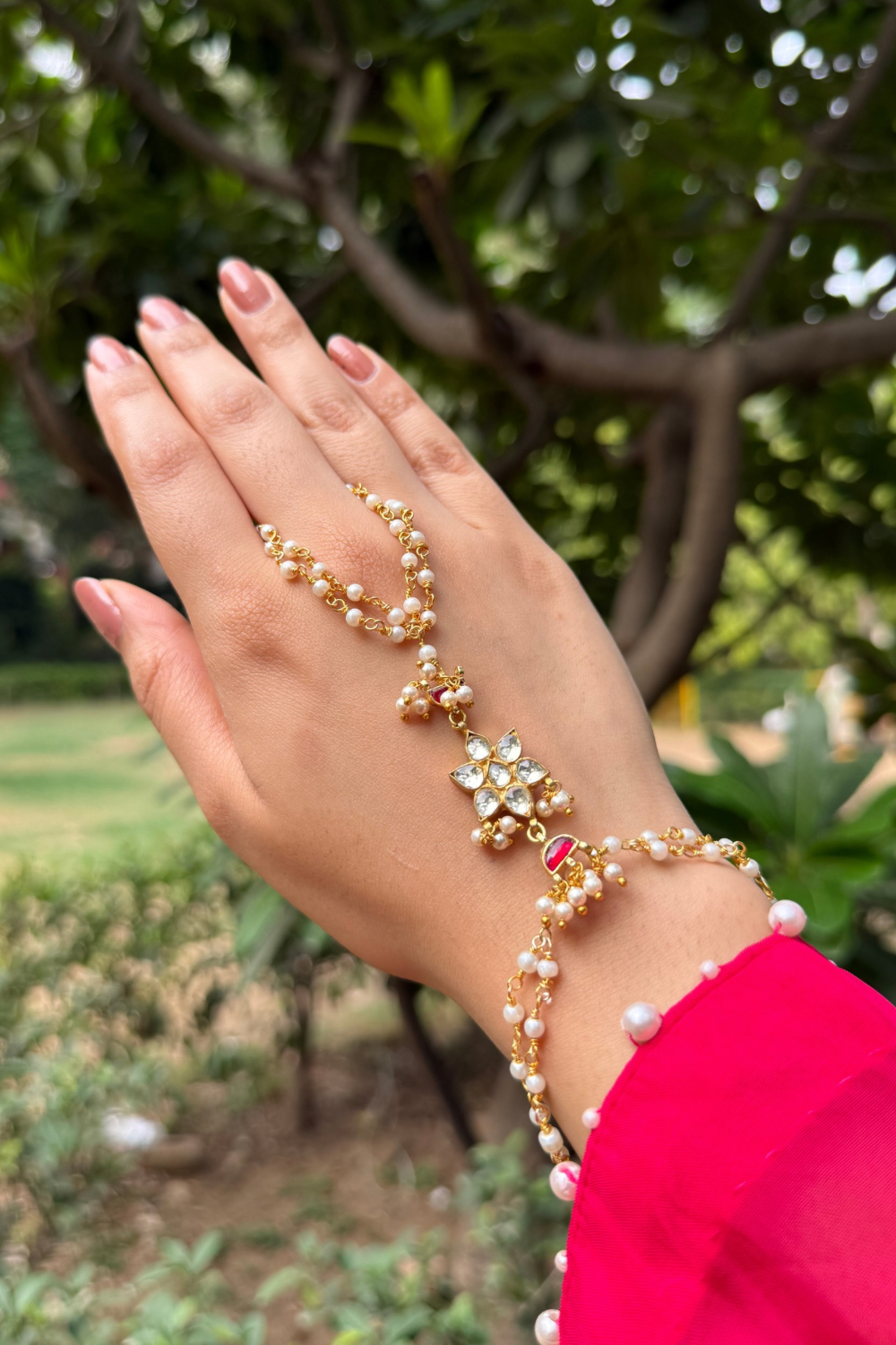 PETAL POLKI HATHPHOOL BHABHI LUMBA & BHAIYA RAKHI SET