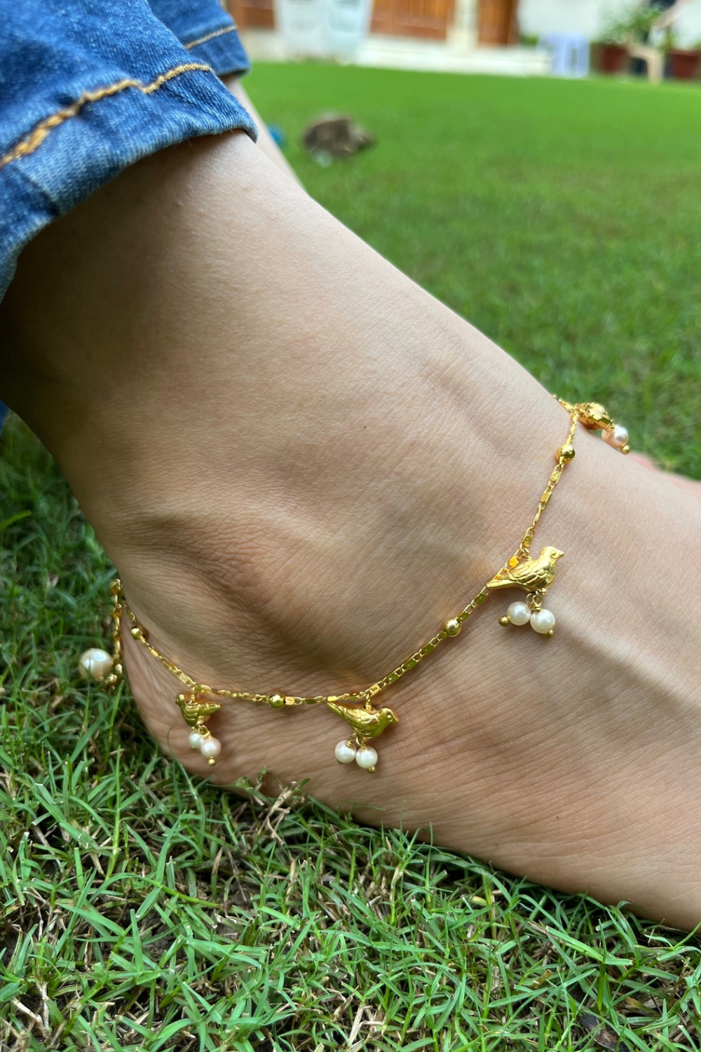 GOLD COLOUR HUMMINGBIRD ANKLETS (PAIR)