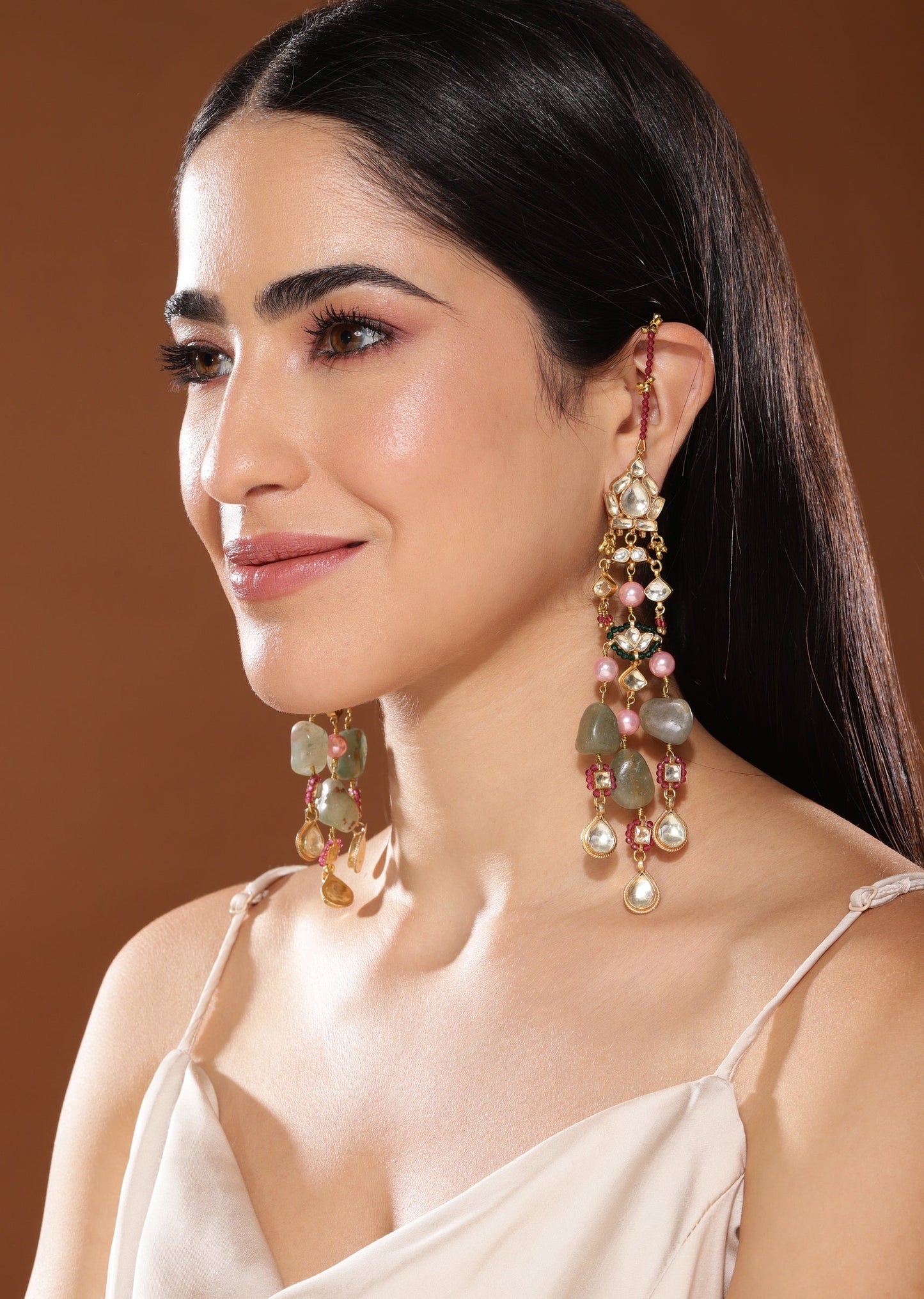 CREAM PEARLS SHOULDER GRAZING TARBOOZI EARRINGS