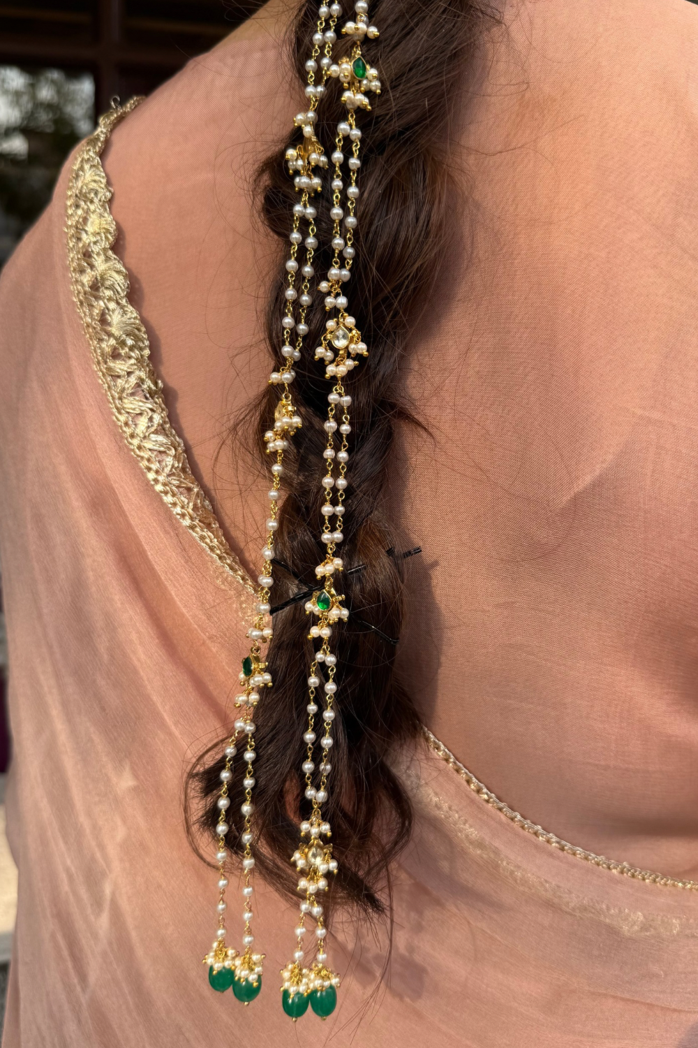 POLKI MOTI HAIR CHAIN- GREEN & WHITE