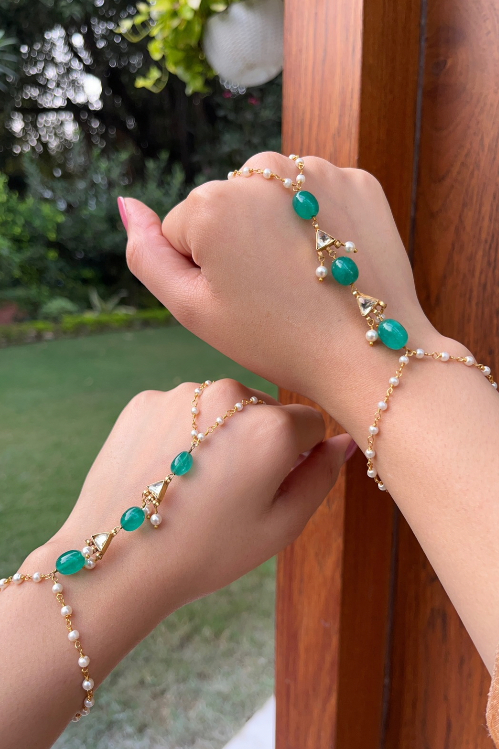 GREEN ONYX KUNDAN HATHPHOOL (BULK)