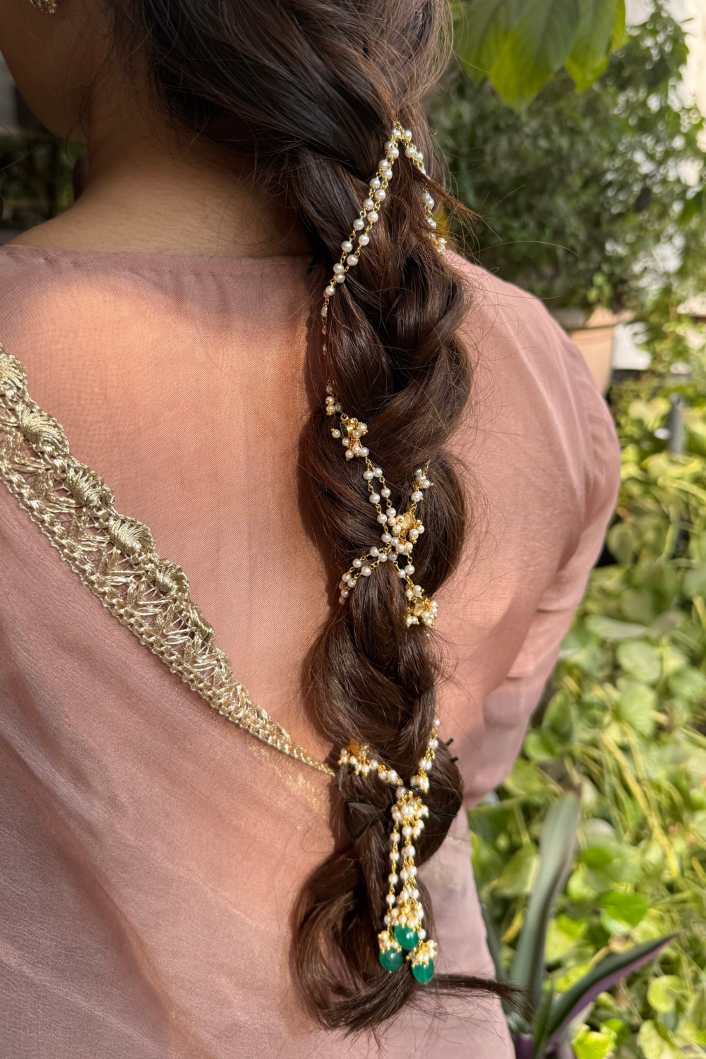 POLKI MOTI HAIR CHAIN- GREEN & WHITE