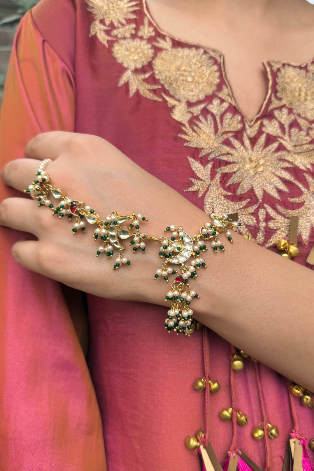 MEHER CHAND DETACHABLE HATHPHOOL (hathphool cum bracelet)
