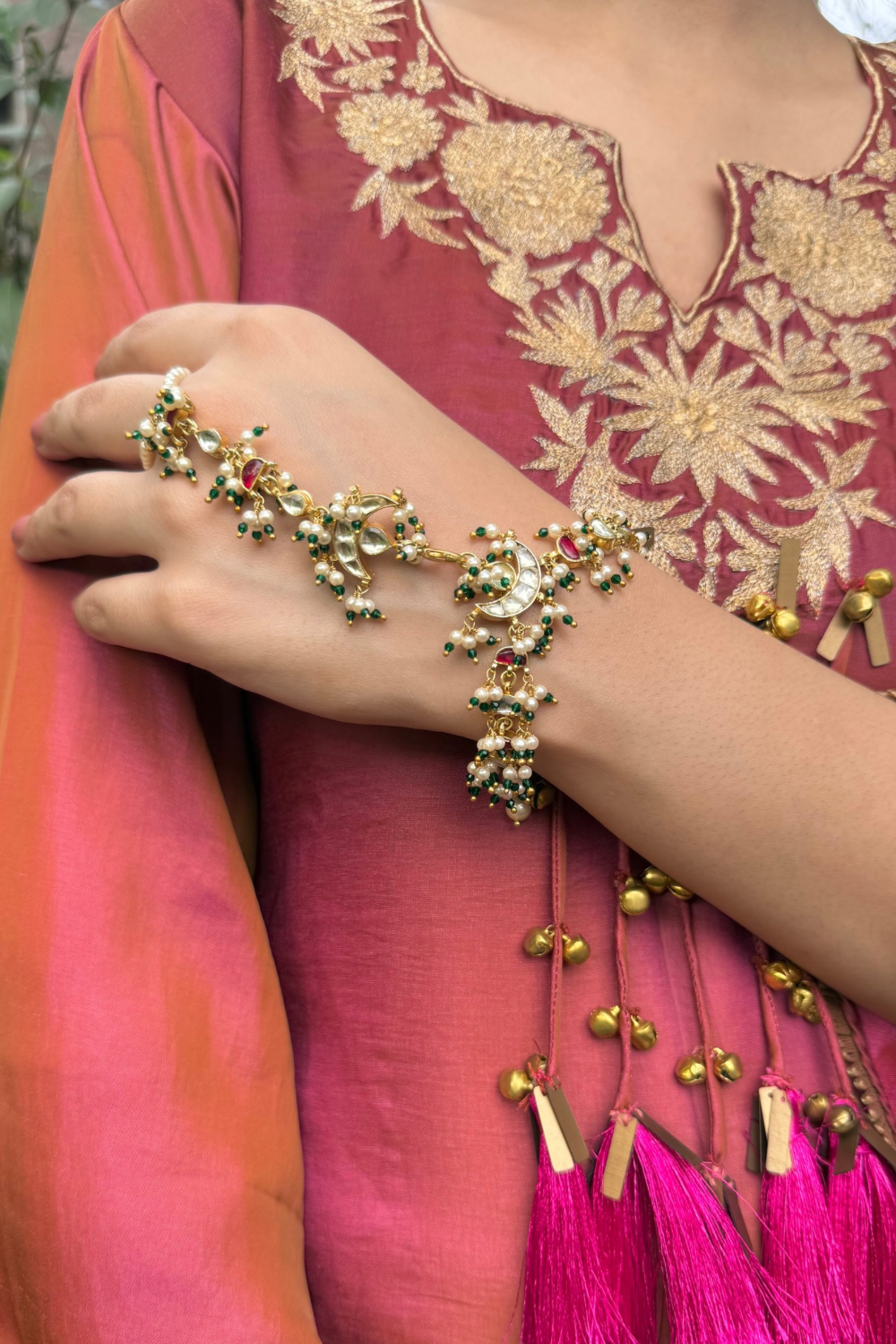 MEHER CHAND DETACHABLE HATHPHOOL (hathphool cum bracelet)
