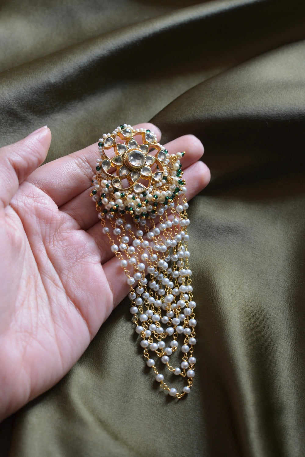 KUNDAN PEARL HEAVY SAHARA EARRINGS & HAIR PIN COMBO