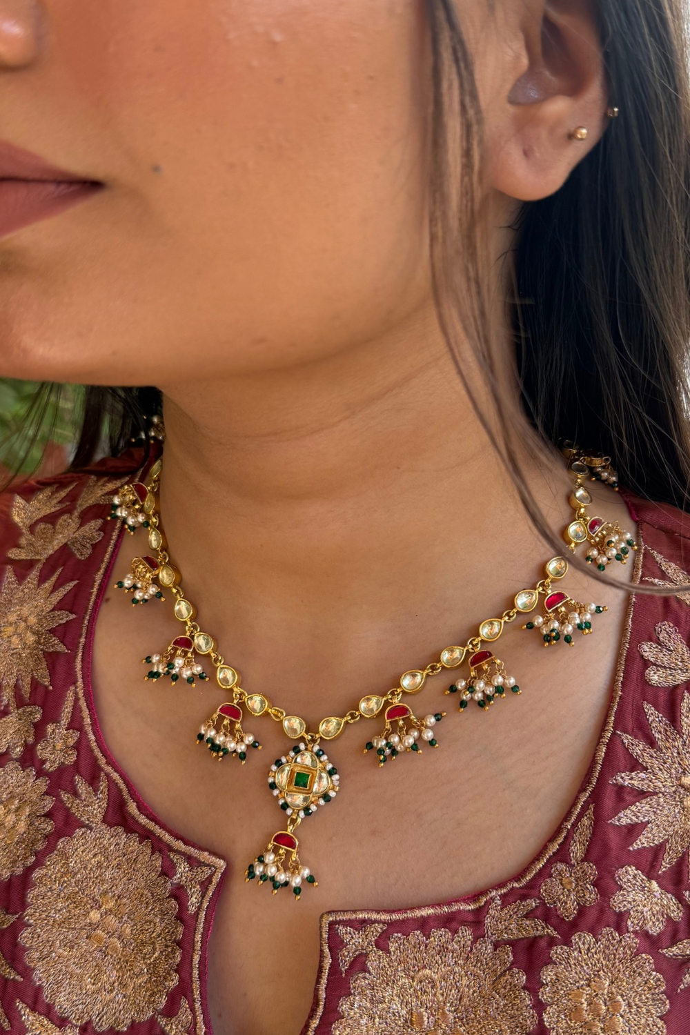 KUNDANKARI NECKLACE