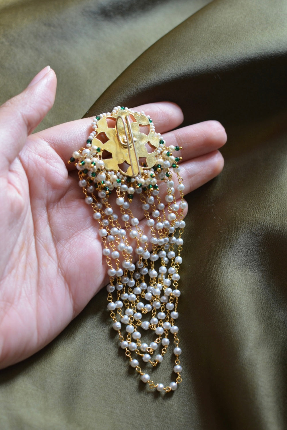 KUNDAN PEARL HEAVY SAHARA EARRINGS & HAIR PIN COMBO