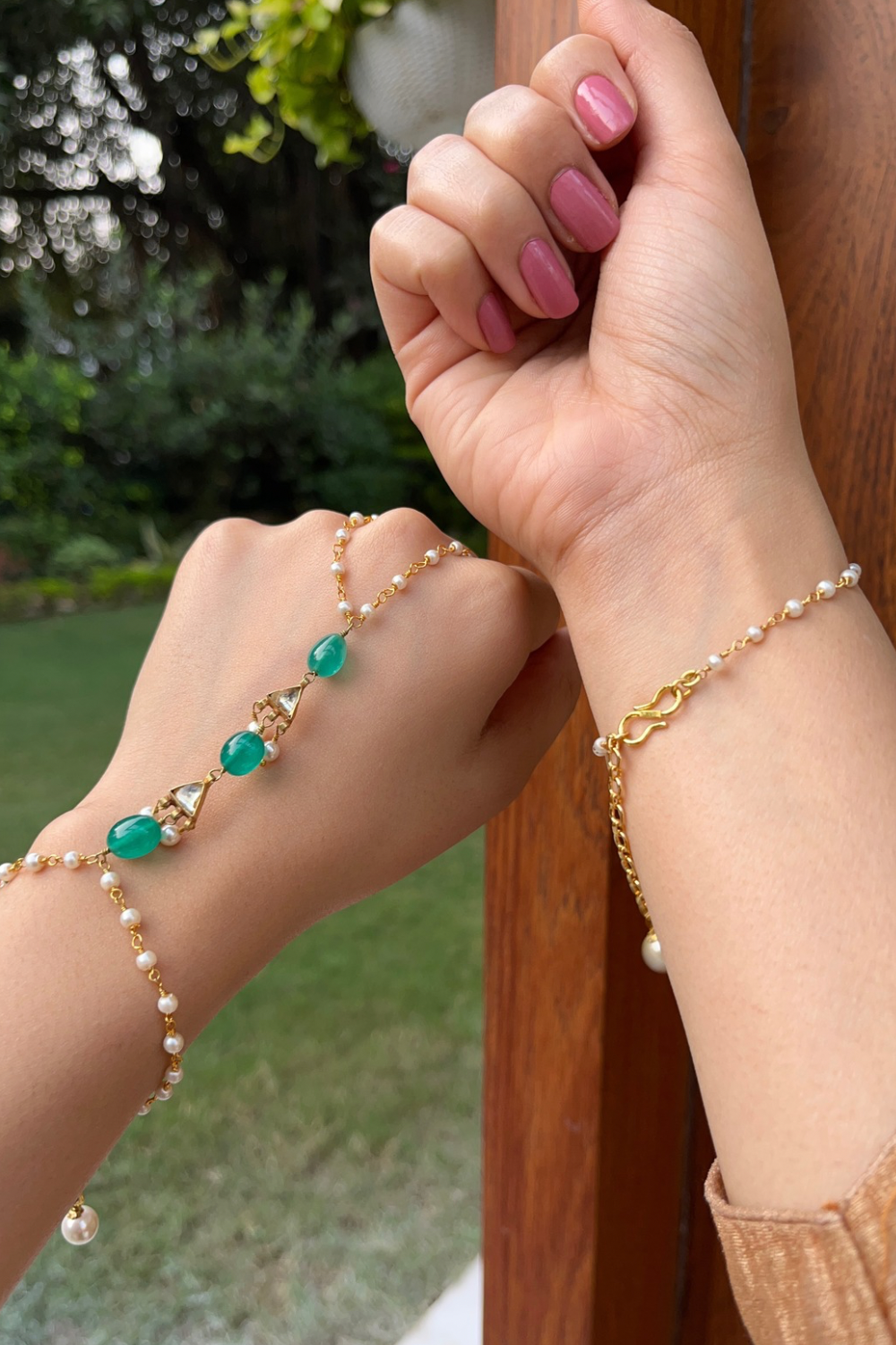 GREEN ONYX KUNDAN HATHPHOOL (BULK)