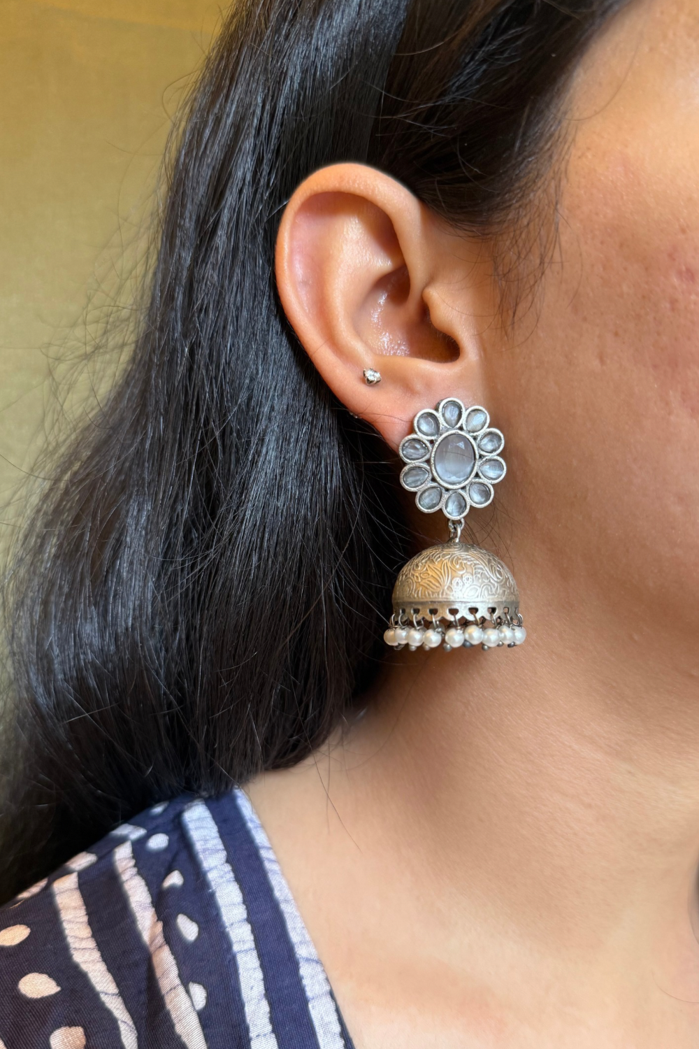 GREY STONE JHUMKIS