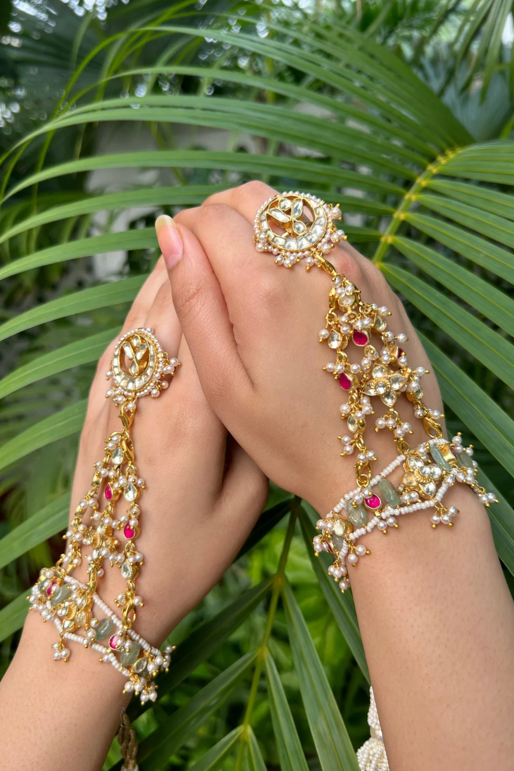 BRIDAL HATHPHOOL PAIR WITH DETACHABLE RINGS AND BRACELETS