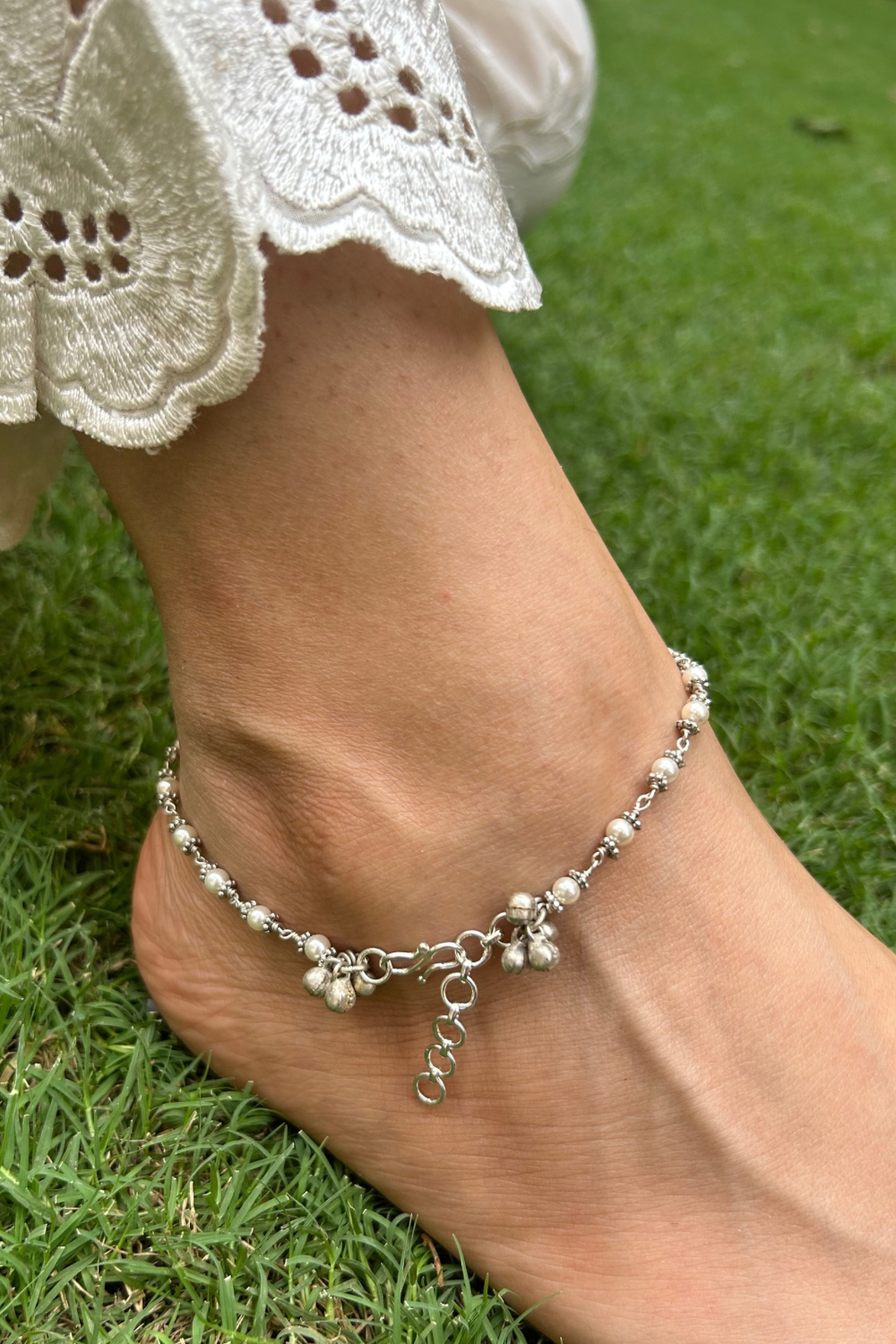 SILVER PEARL CHAIN GHUNGAROO ANKLETS (PAIR)