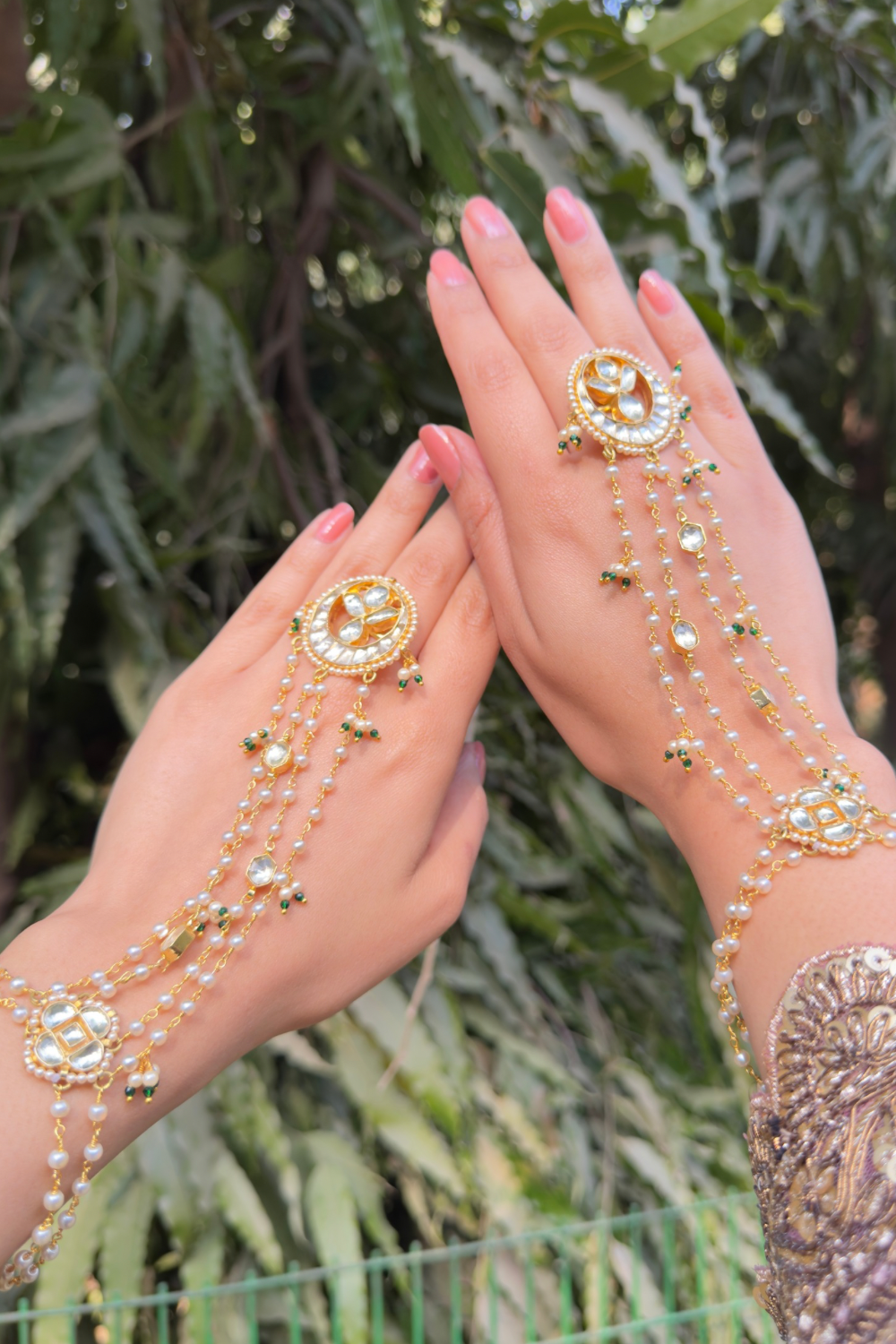 MOTI LADI RING HATHPHOOL (PAIR)