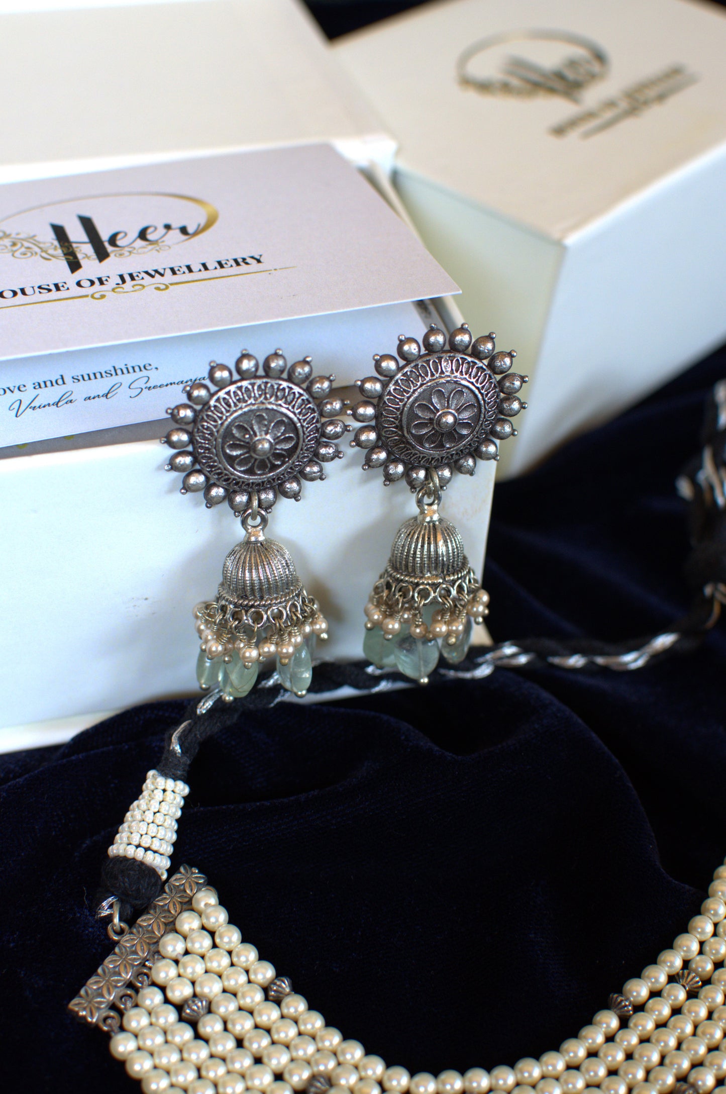 MOTI LINES CHOKER & JHUMKIS SET