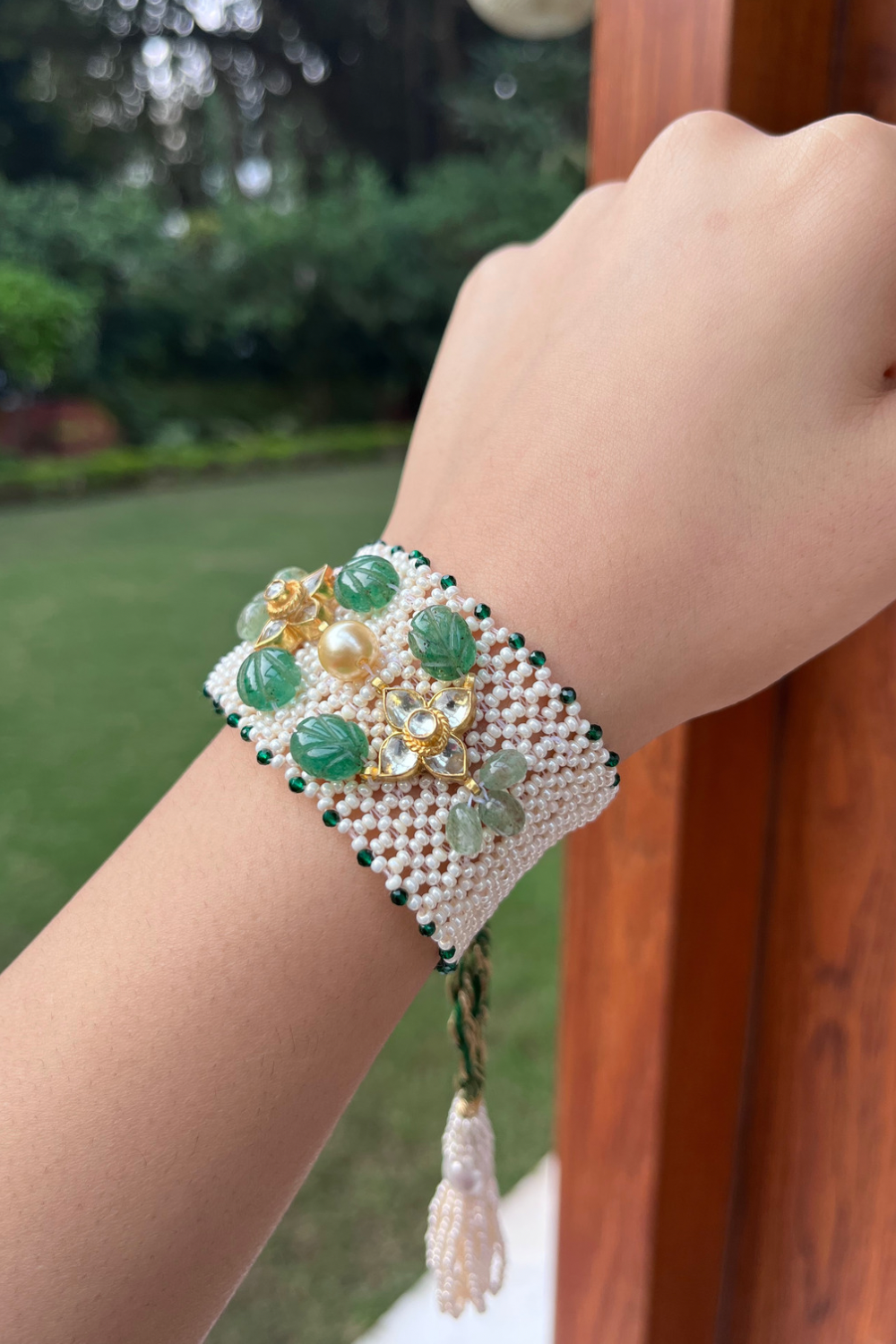 GREEN CHEED JAALI PONCHI BRACELET