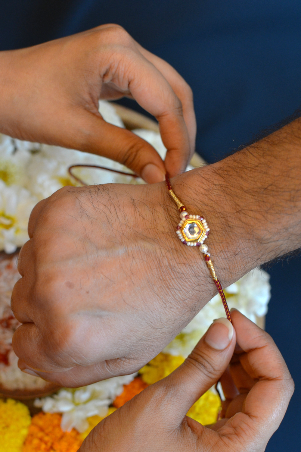 KASHTI LUMBA BRACELET RAKHI SET- RED
