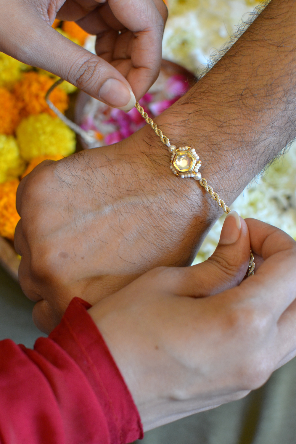 GHUNGAROO BHABHI LUMBA BRACELET & BHAIYA RAKHI SET