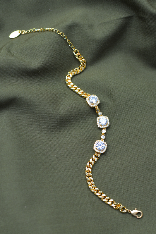 GOLD DIAMANTE CHAIN BRACELET