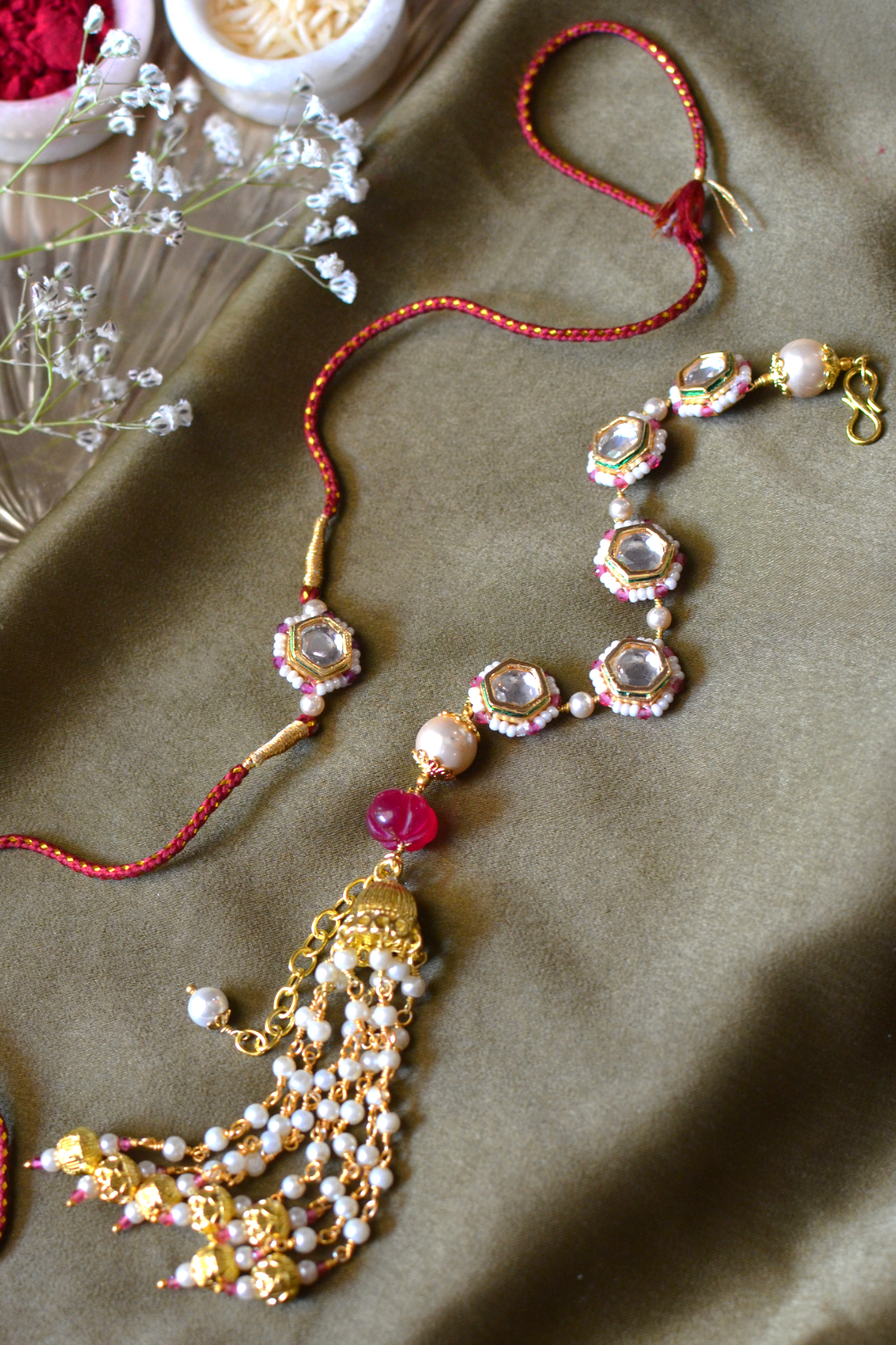 KUBERA LUMBA RAKHI SET- RED