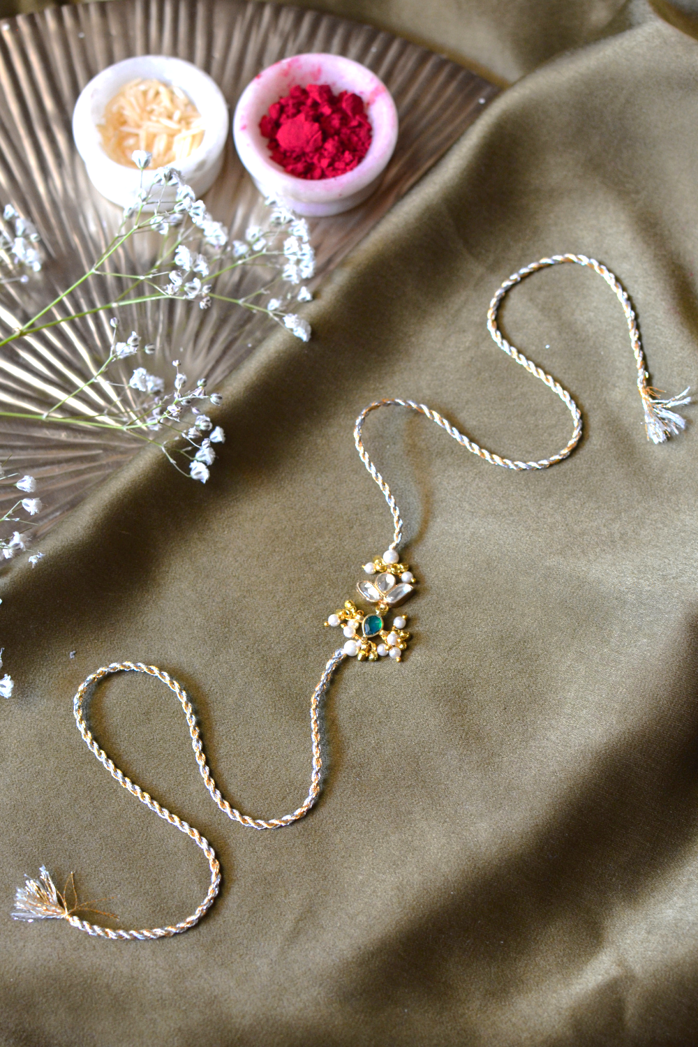 BHAIYA PHOOL POLKI RAKHI- SILVER THREAD