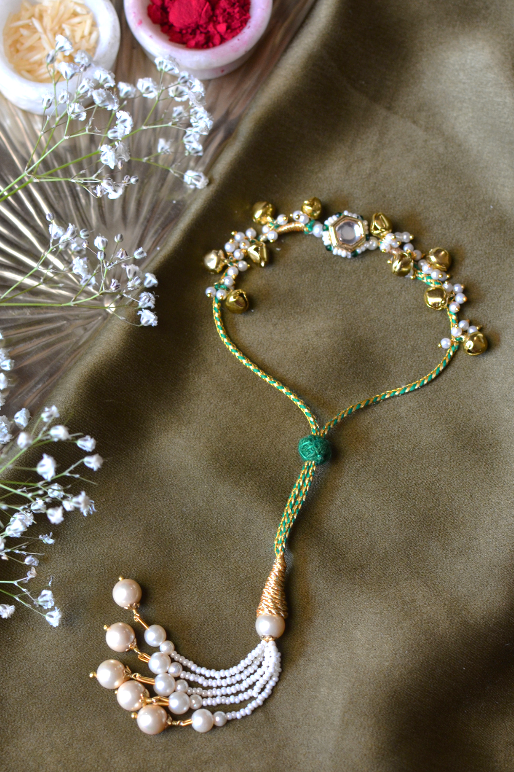 GREEN GHUNGAROO THREAD RAKHI & LUMBA SET