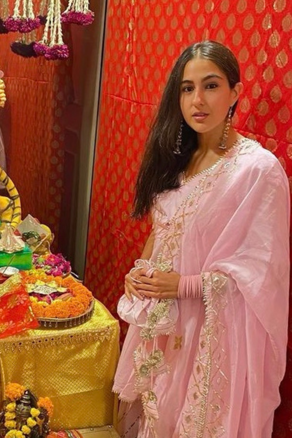 SARA ALI KHAN- THREE LINE BIRD JHUMKIS