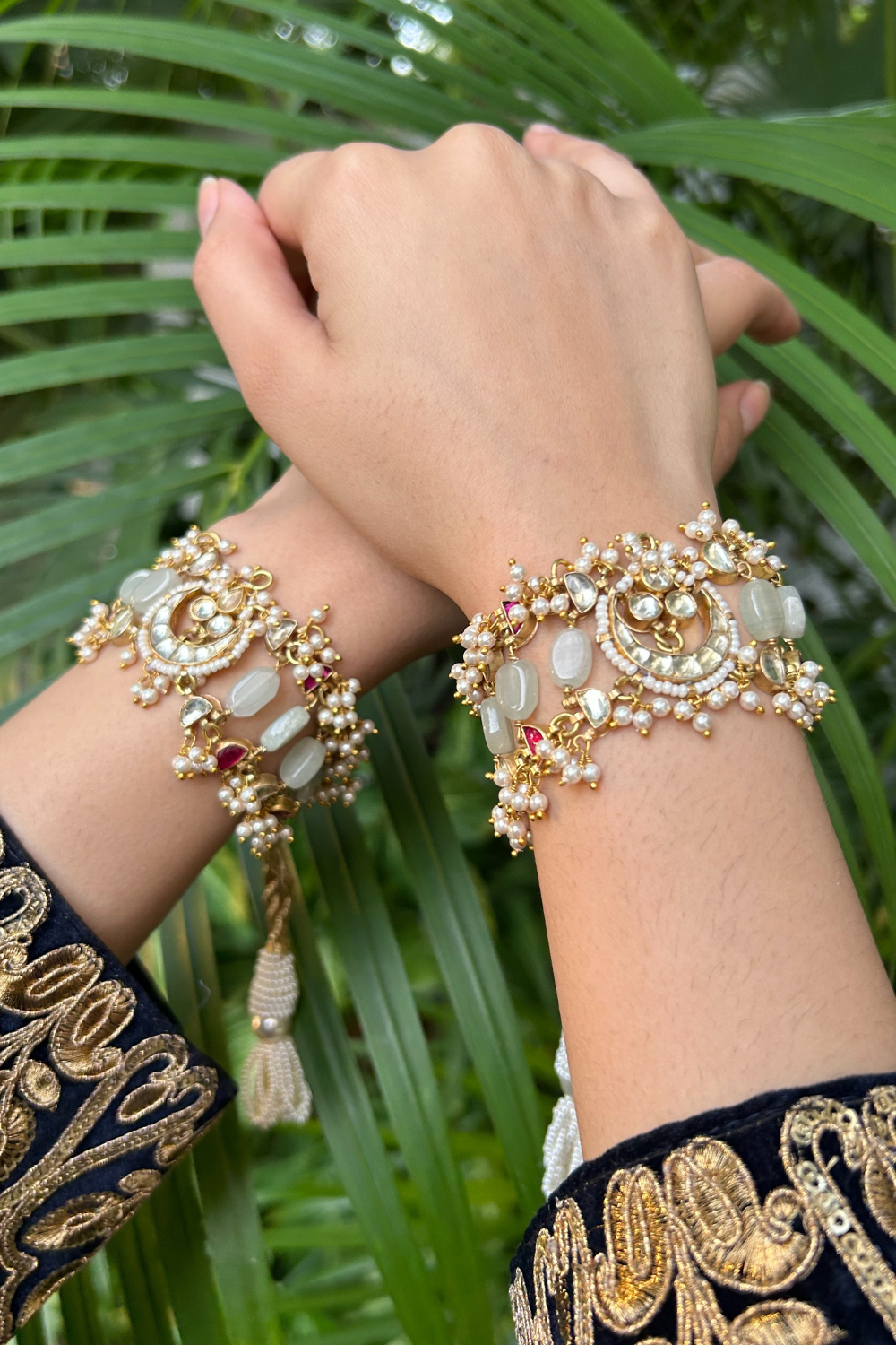 BRIDAL VERSATILE HATHPHOOL PAIR