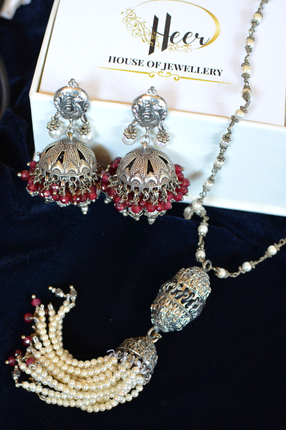 DAMRU NECKLACE & PEACOCK JHUMKIS SET